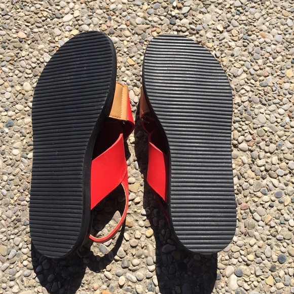 Marni Crossover Fussbett leather sandals red sz 35 - Picture 5 of 8